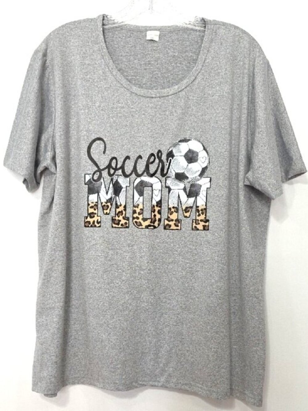 Women's Short Sleeve XXL Gray "Soccer Mom" Tee with Leopard Print Accent T18
